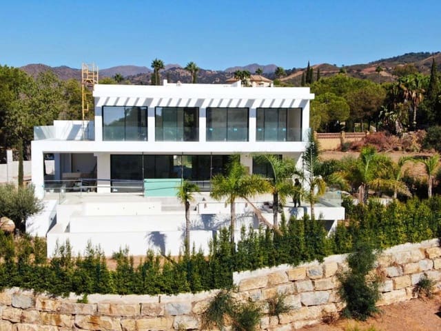 Chalet de 4 habitaciones en Marbella en venta con piscina garaje - 3.650.000 € (Ref: 9611248)