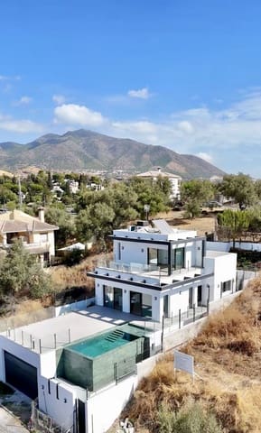 4 sypialnia Willa na sprzedaż w Campo Mijas, Mijas z basenem garażem - 1 450 000 € (Ref: 9611249)