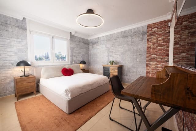 5 bedroom Villa for sale in Benalmádena with pool garage - € 1,895,000 (Ref: 9611250)