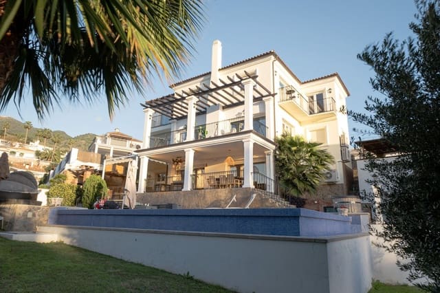 5 bedroom Villa for sale in Benalmádena with pool garage - € 1,895,000 (Ref: 9611250)