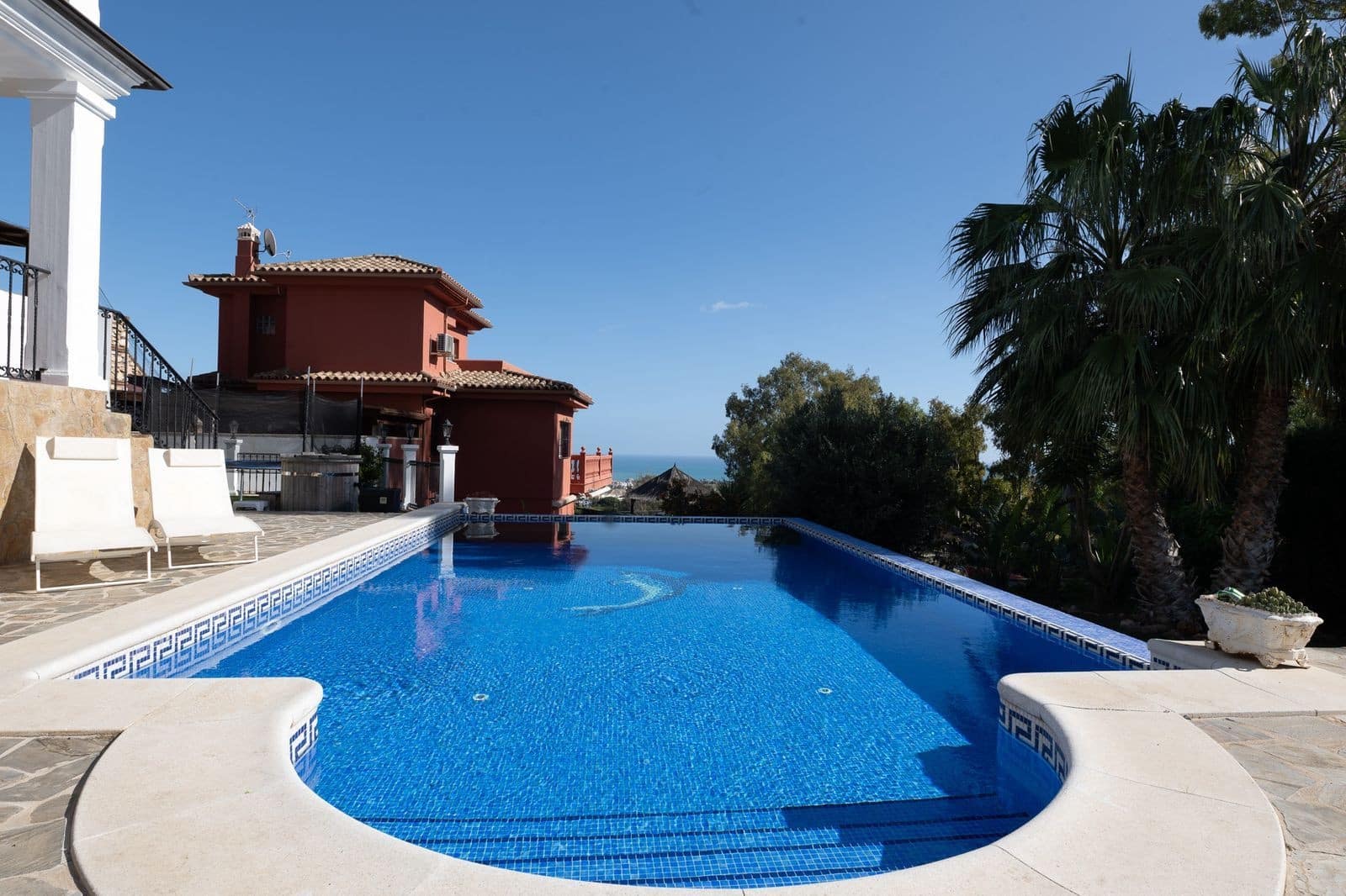 5 slaapkamer Villa te koop in Benalmadena met zwembad garage - € 1.600.000 (Ref: 9611250)