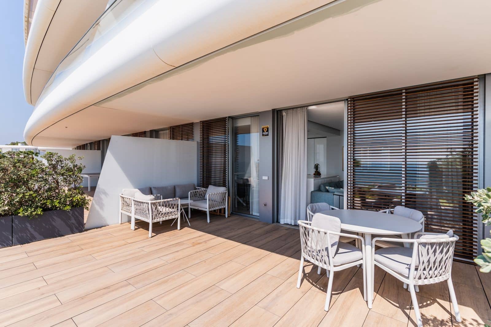 2 bedroom Apartment for sale in Estepona with pool garage - € 995,000 (Ref: 9611251)