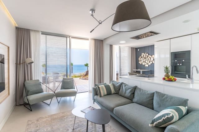 2 slaapkamer Appartement te koop in Estepona met zwembad garage - € 995.000 (Ref: 9611251)