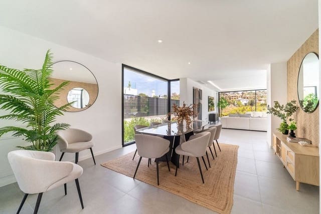5 soverom Villa til salgs i Estepona med svømmebasseng garasje - € 1 795 000 (Ref: 9611252)