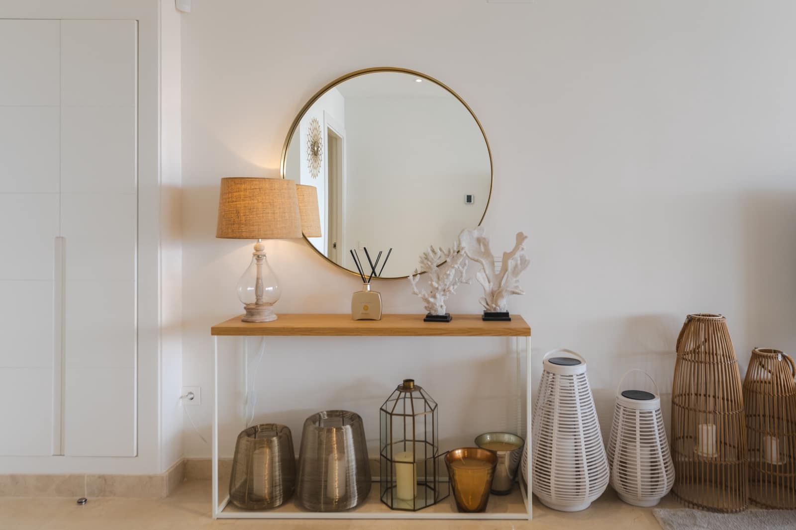 2 slaapkamer Appartement te koop in Nueva Andalucia met zwembad garage - € 845.000 (Ref: 9625414)