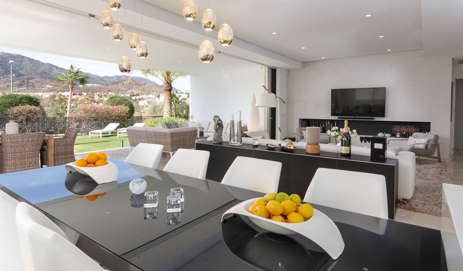 3 Zimmer Villa zu verkaufen in Marbella mit Pool Garage - 2.295.000 € (Ref: 9625415)