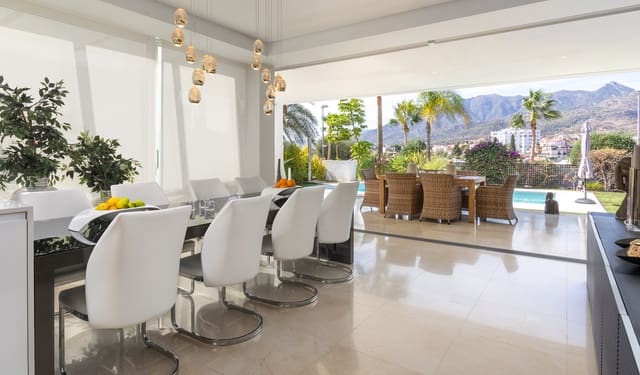 3 Zimmer Villa zu verkaufen in Marbella mit Pool Garage - 2.295.000 € (Ref: 9625415)