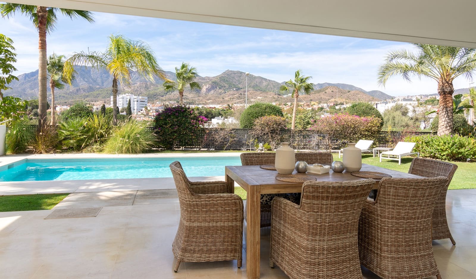 3 Zimmer Villa zu verkaufen in Marbella mit Pool Garage - 2.295.000 € (Ref: 9625415)