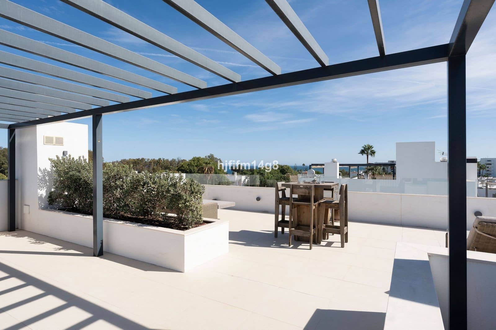 5 bedroom Villa for sale in San Pedro de Alcantara with pool garage - € 2,590,000 (Ref: 9625421)