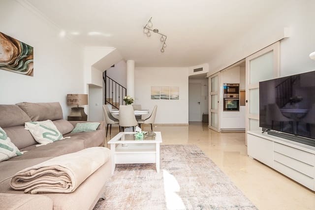 2 soveværelse Penthouse til salg i Marbella med swimmingpool garage - € 595.000 (Ref: 9625425)