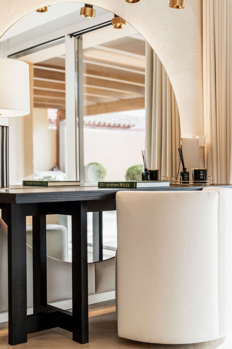 3 sypialnia Penthouse na sprzedaż w Benahavis z basenem garażem - 925 000 € (Ref: 9629821)