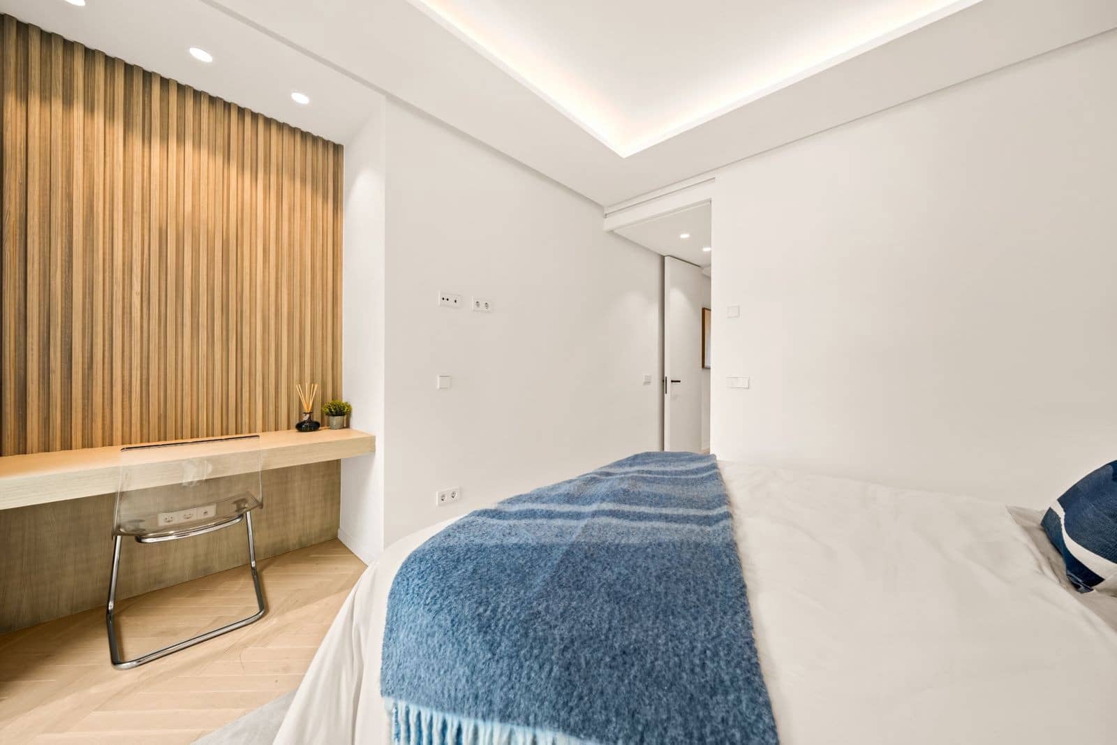 3 sypialnia Penthouse na sprzedaż w Benahavis z basenem garażem - 925 000 € (Ref: 9629821)