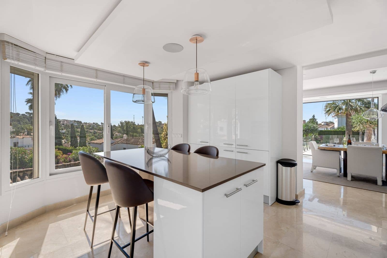 6 camera da letto Villa in vendita in Nueva Andalucia con piscina garage - 3.150.000 € (Rif: 9629822)