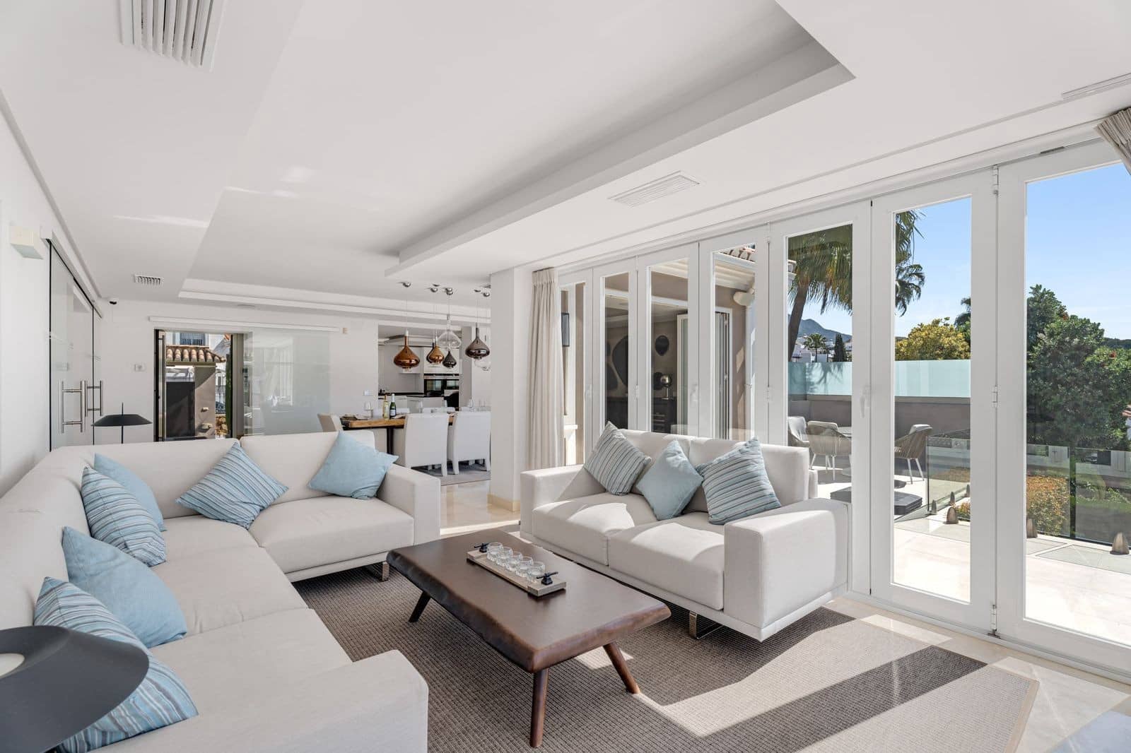 6 camera da letto Villa in vendita in Nueva Andalucia con piscina garage - 3.150.000 € (Rif: 9629822)