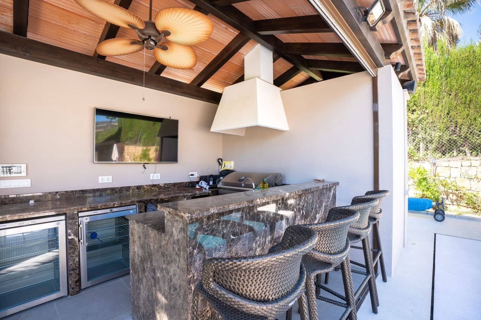 6 camera da letto Villa in vendita in Nueva Andalucia con piscina garage - 3.150.000 € (Rif: 9629822)