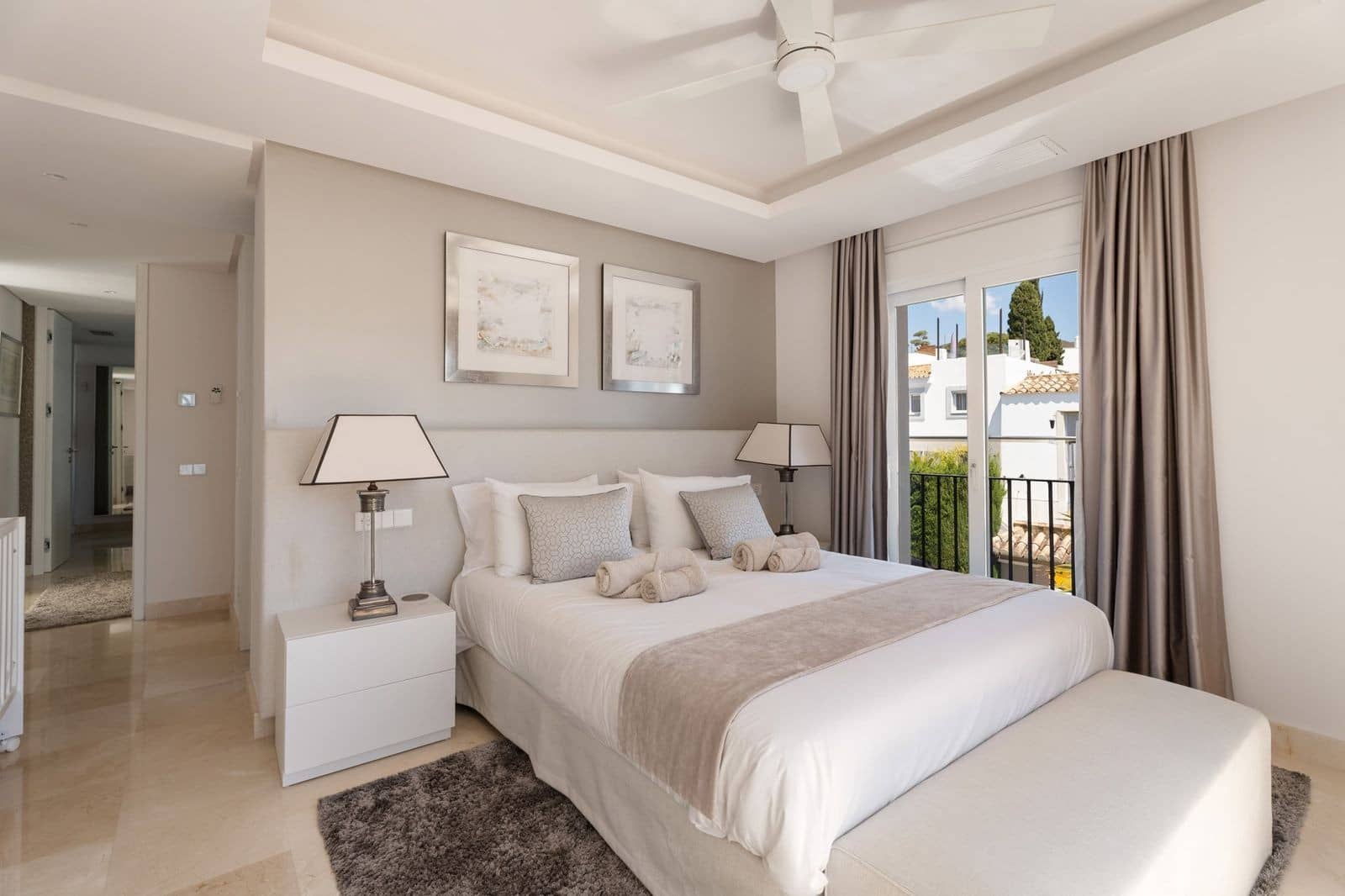 6 soveværelse Villa til salg i Nueva Andalucia med swimmingpool garage - € 3.150.000 (Ref: 9629822)