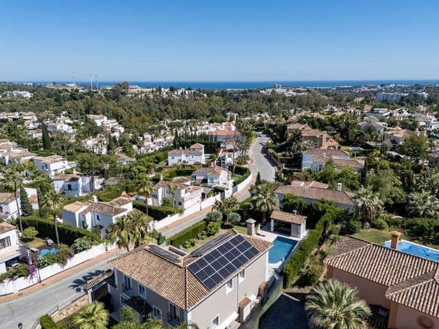 6 soveværelse Villa til salg i Nueva Andalucia, Marbella med swimmingpool garage - € 3.150.000 (Ref: 9629822)