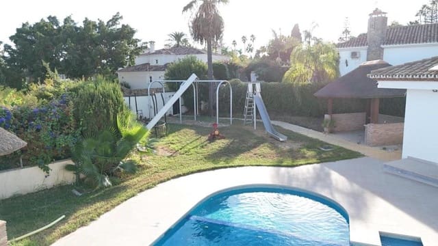 4 soverom Villa til salgs i El Paraiso, Estepona med svømmebasseng garasje - € 2 950 000 (Ref: 9629823)