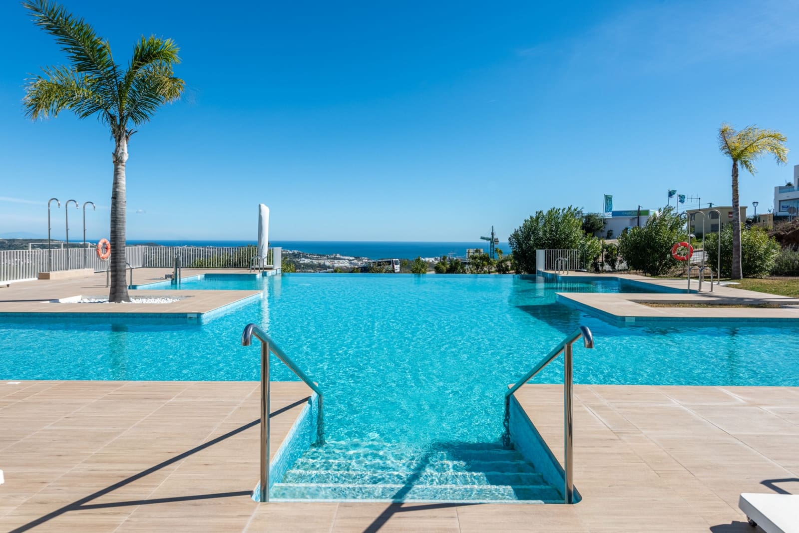 2 Zimmer Penthouse zu verkaufen in La Cala de Mijas mit Pool Garage - 995.000 € (Ref: 9640344)