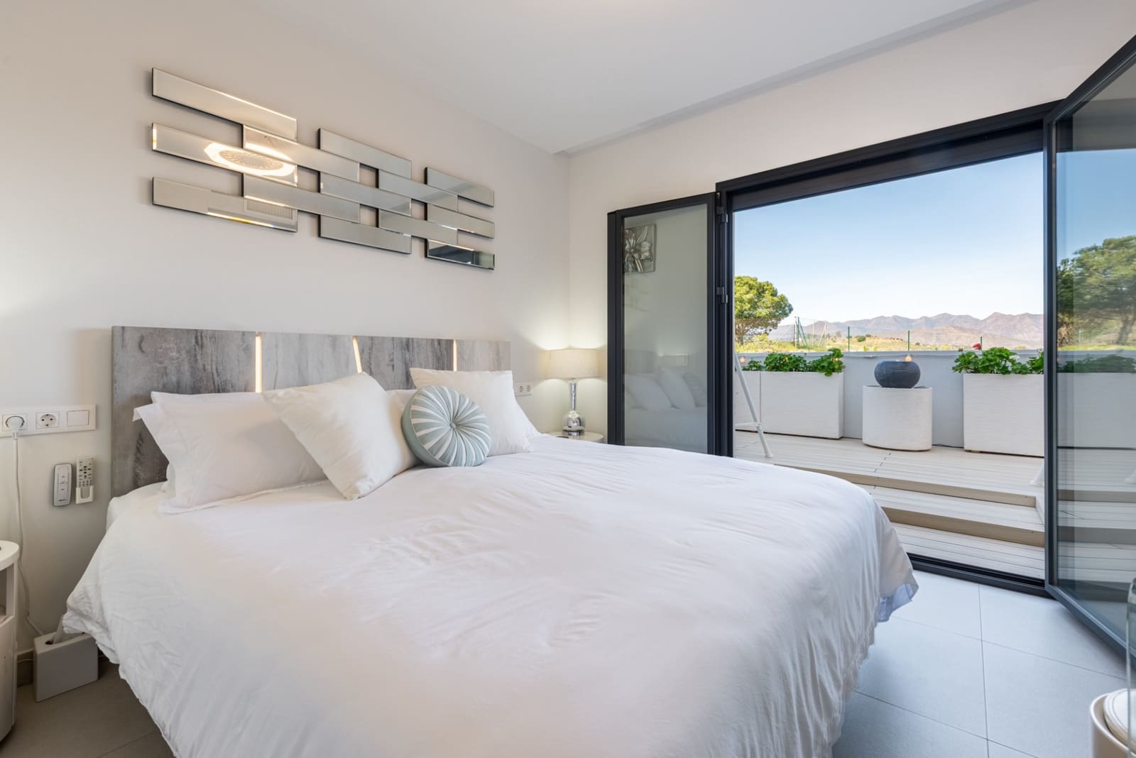 2 quarto Penthouse para venda em La Cala de Mijas com piscina garagem - 995 000 € (Ref: 9640344)