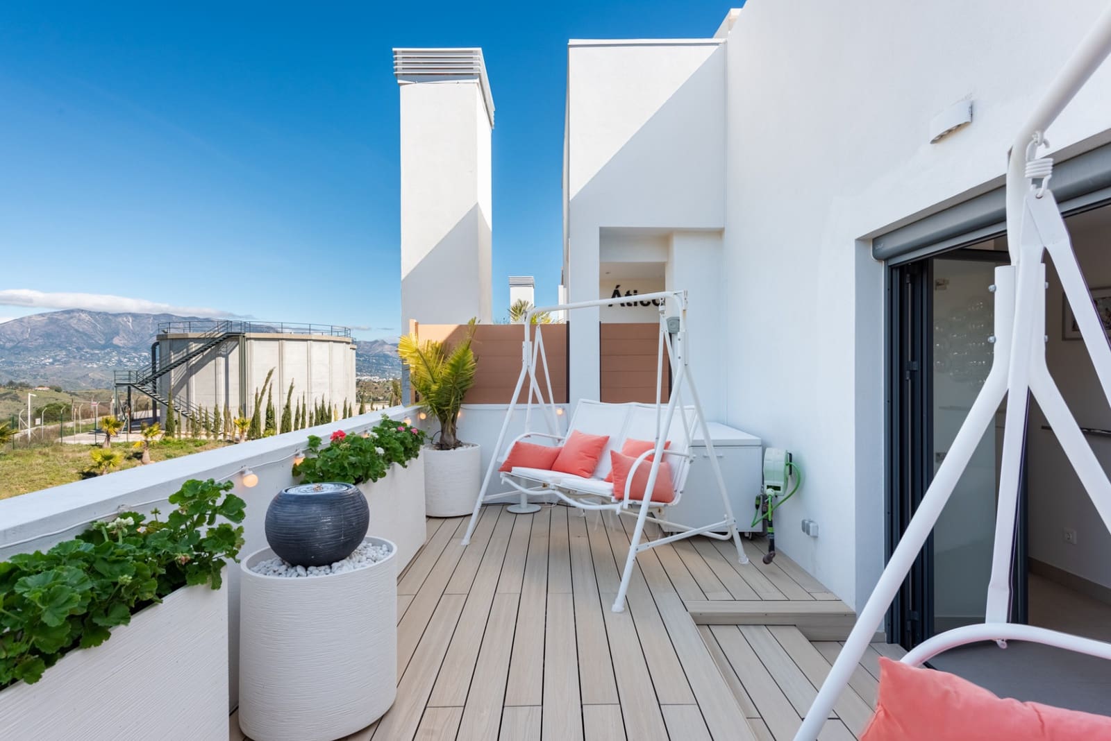 2 quarto Penthouse para venda em La Cala de Mijas com piscina garagem - 995 000 € (Ref: 9640344)