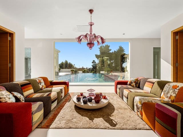 Chalet de 6 habitaciones en Guadalmina Alta, Marbella en venta con piscina garaje - 5.900.000 € (Ref: 9640345)