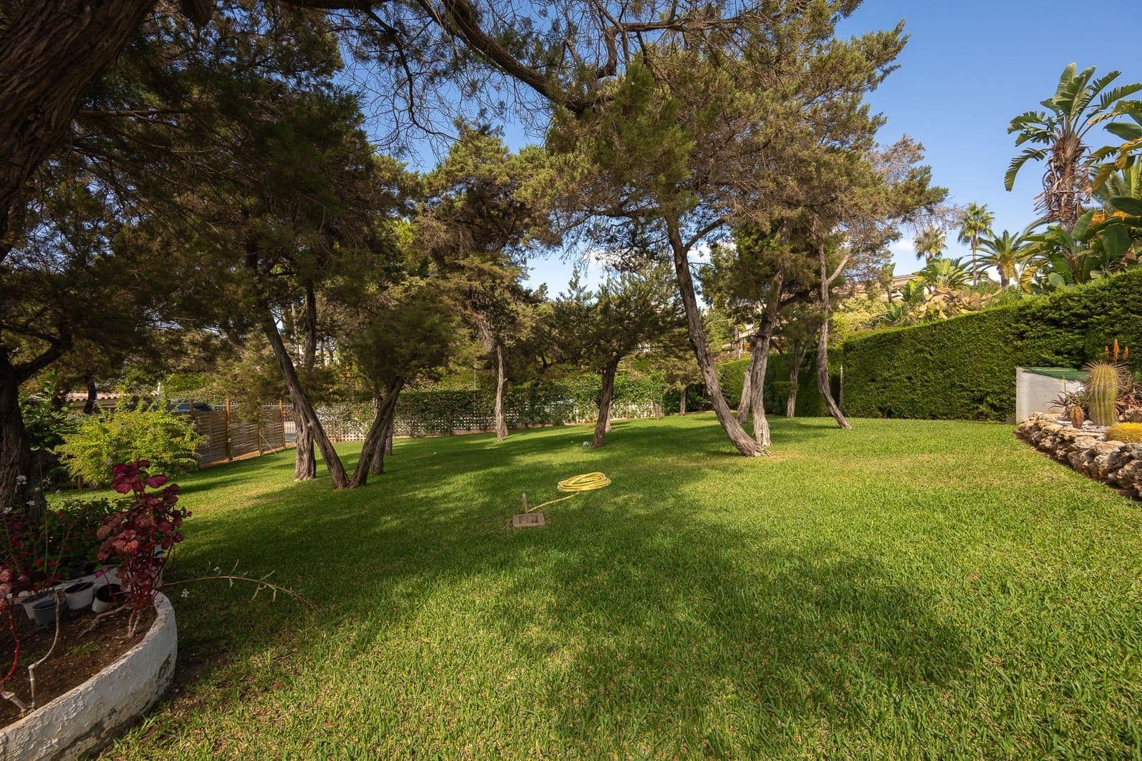 3 makuuhuone Huvila myytävänä paikassa Marbella mukana uima-altaan 
autotalli - 1 850 000 € (Ref: 9644658)