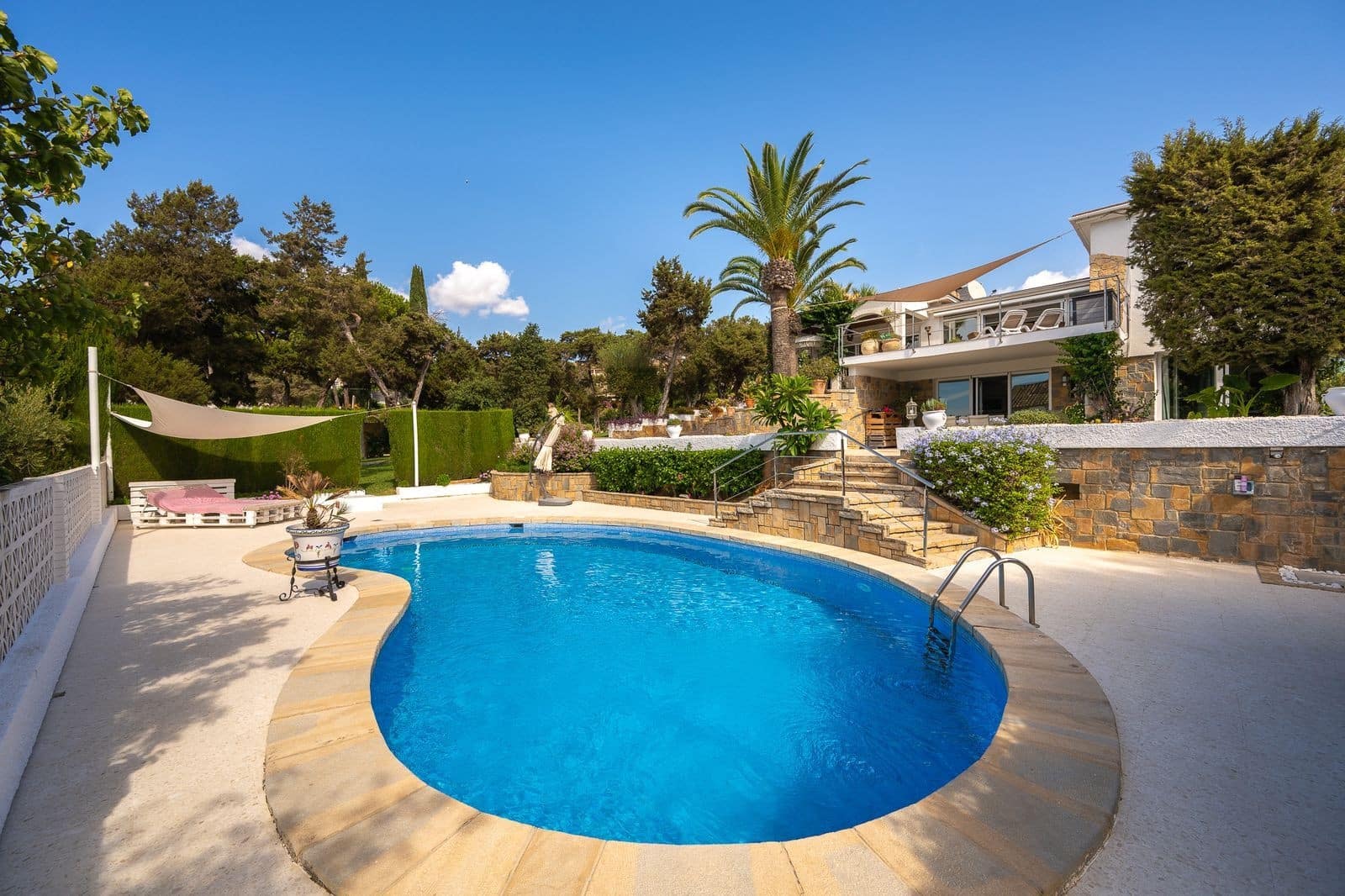 3 sypialnia Willa na sprzedaż w Marbella z basenem garażem - 1 850 000 € (Ref: 9644658)