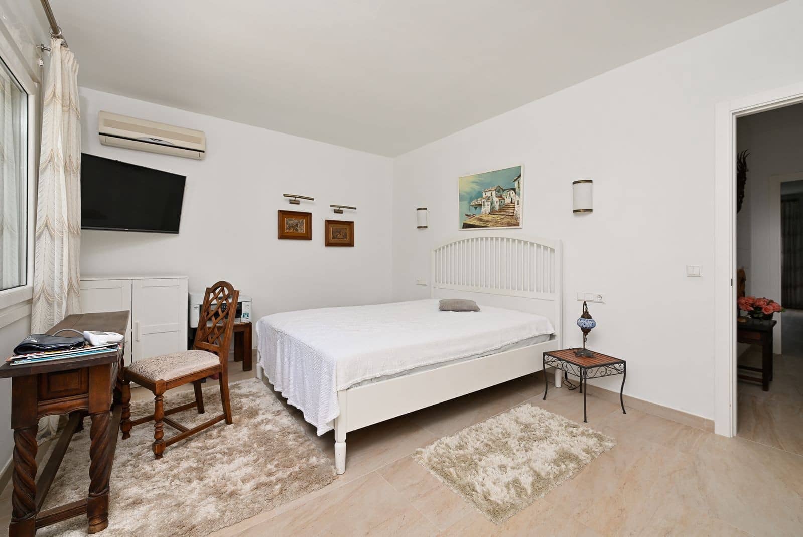 3 sypialnia Willa na sprzedaż w Marbella z basenem garażem - 1 850 000 € (Ref: 9644658)