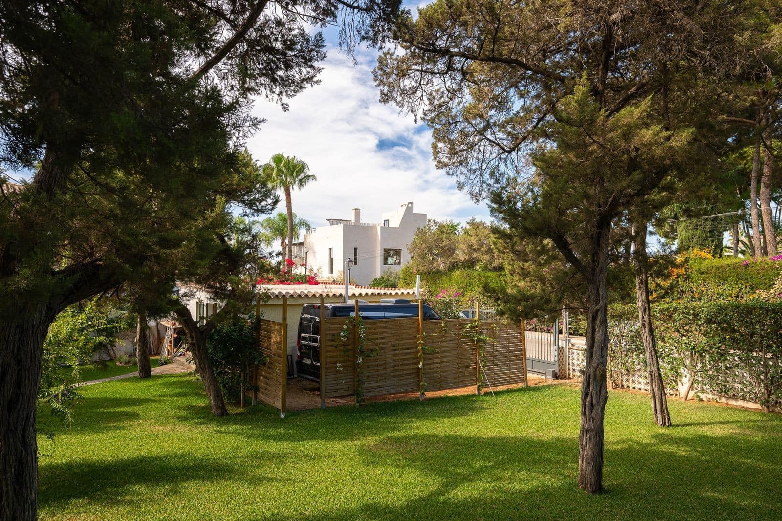 3 sypialnia Willa na sprzedaż w Marbella z basenem garażem - 1 850 000 € (Ref: 9644658)