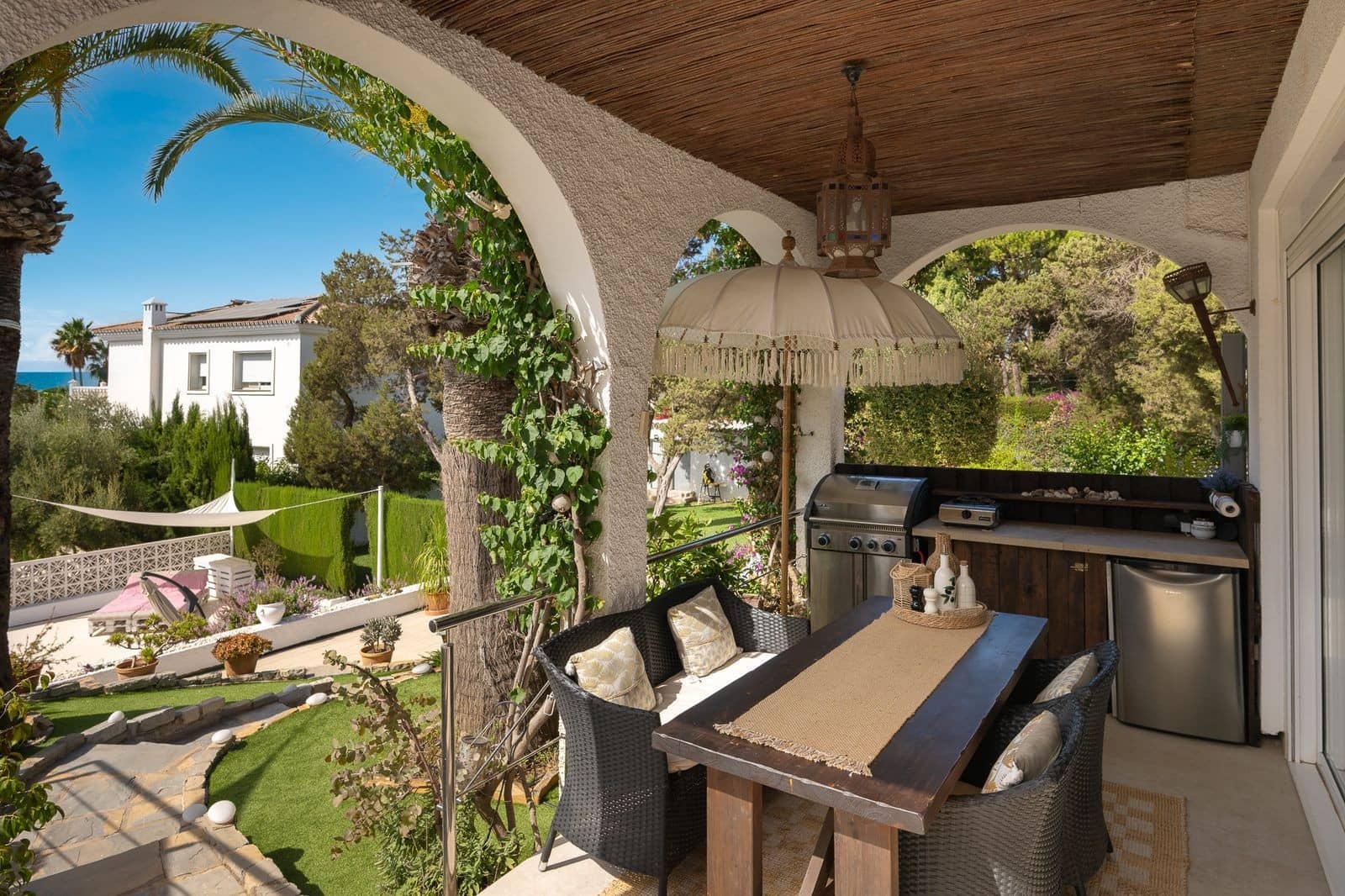 3 sypialnia Willa na sprzedaż w Marbella z basenem garażem - 1 850 000 € (Ref: 9644658)
