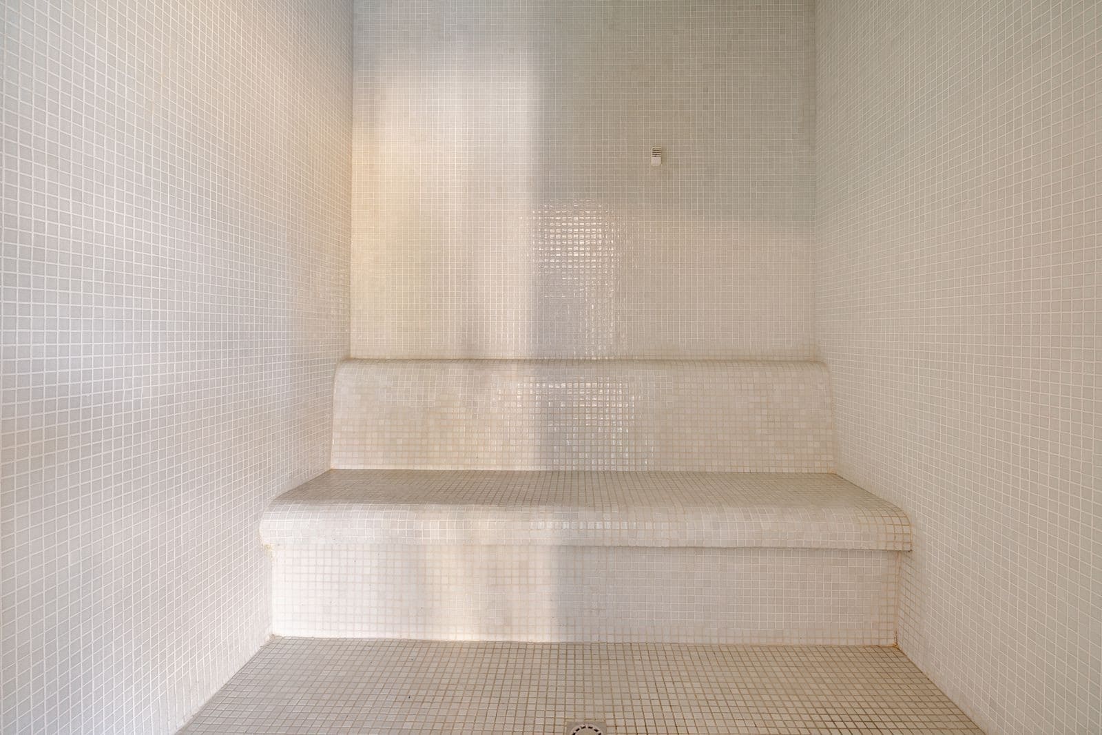 3 Zimmer Villa zu verkaufen in Estepona mit Pool Garage - 925.000 € (Ref: 9644659)