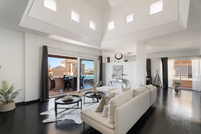 4 sovrum Takvåning till salu i Marbella med pool garage - 1 399 000 € (Ref: 9647887)