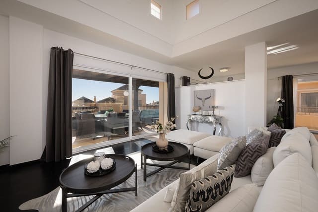 4 sovrum Takvåning till salu i Marbella med pool garage - 1 399 000 € (Ref: 9647887)