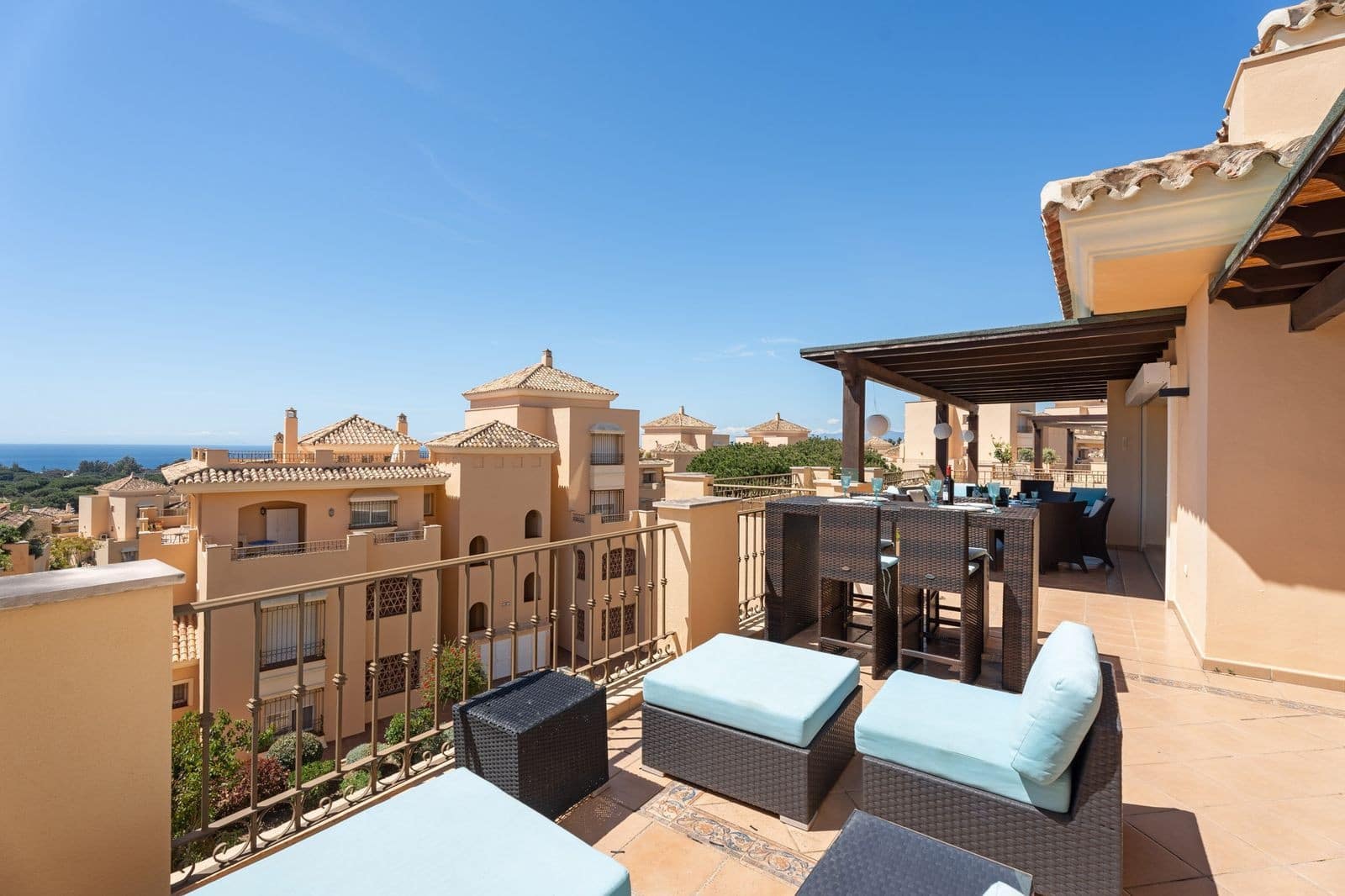 4 sovrum Takvåning till salu i Marbella med pool garage - 1 399 000 € (Ref: 9647887)