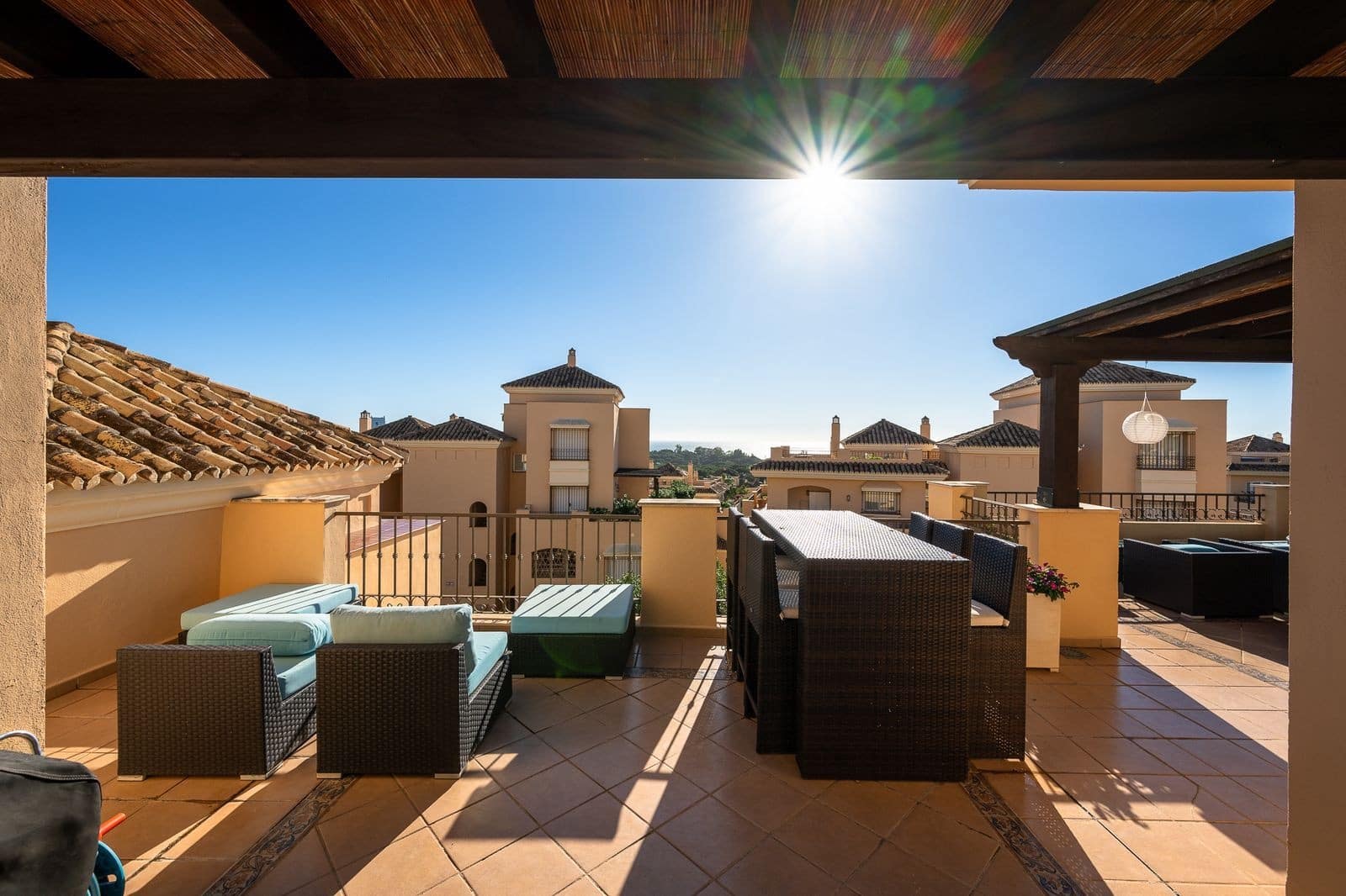 4 sovrum Takvåning till salu i Marbella med pool garage - 1 399 000 € (Ref: 9647887)