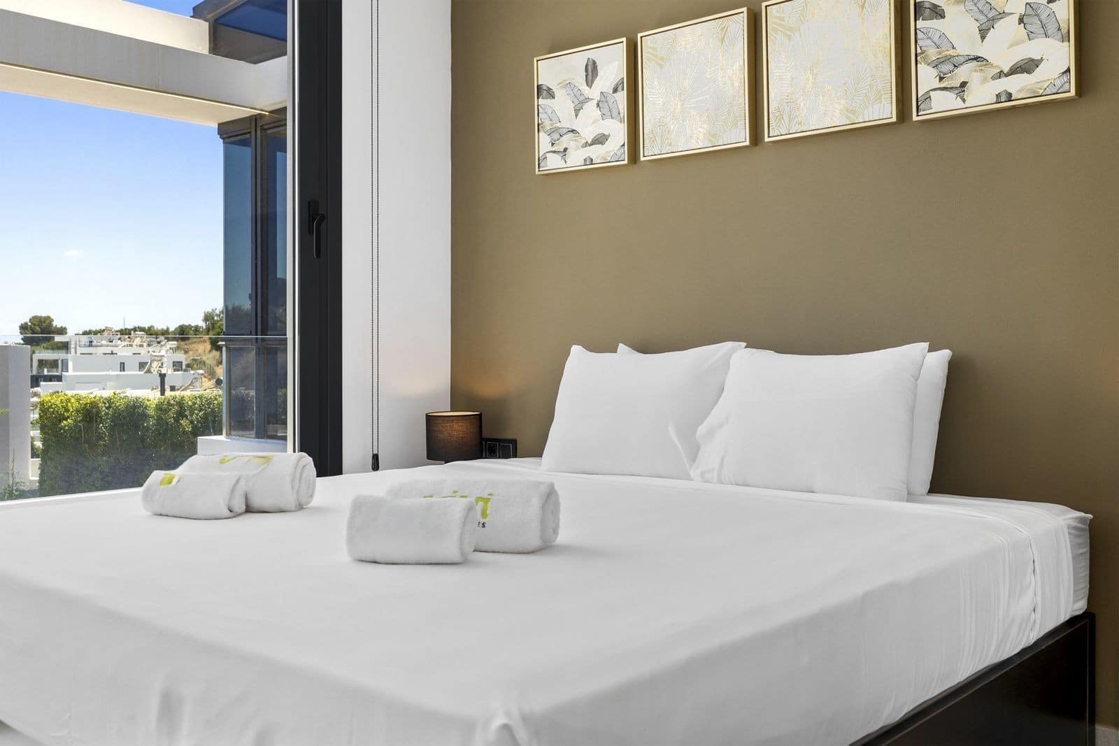 4 bedroom Villa for sale in Mijas with pool garage - € 1,799,000 (Ref: 9647888)