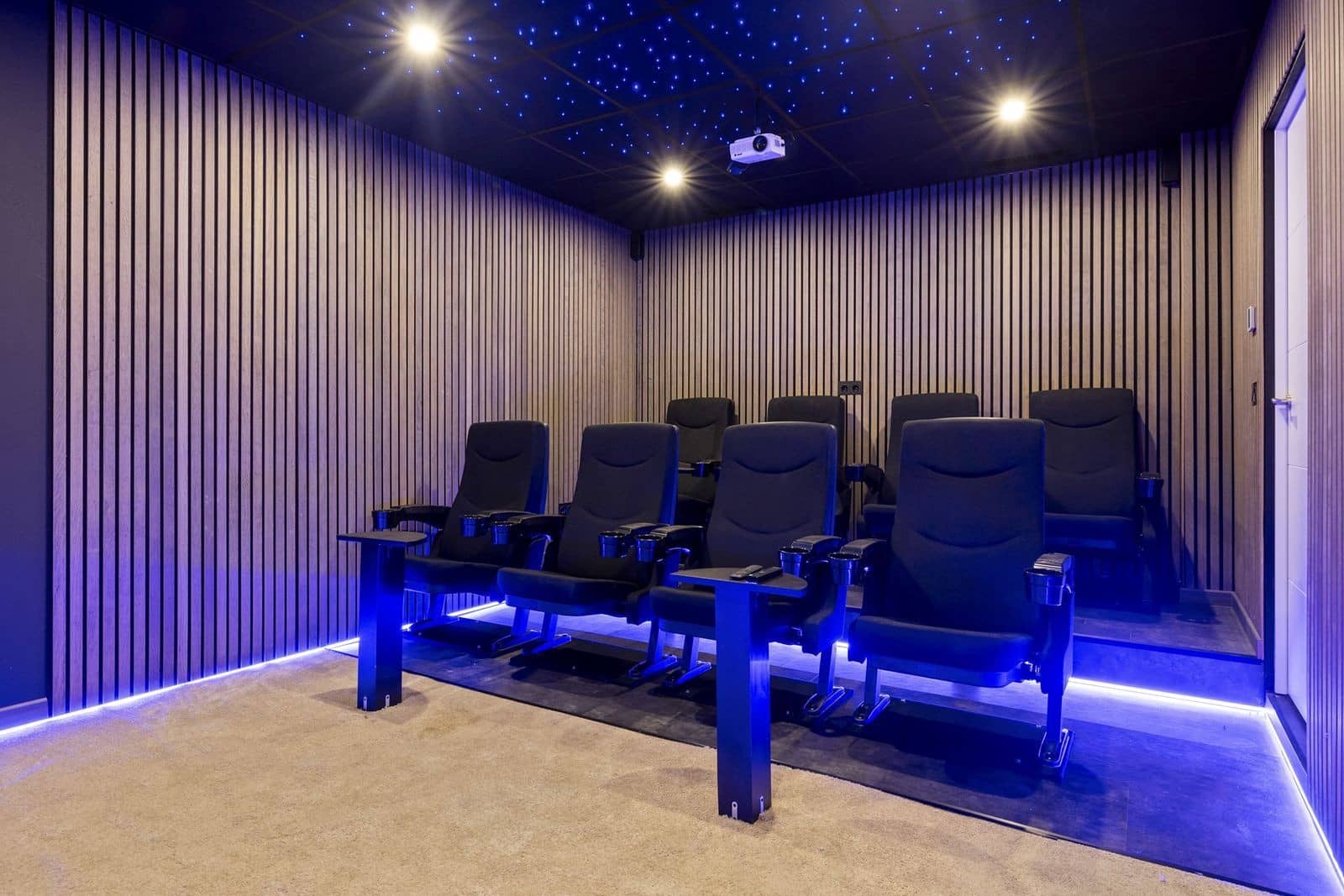 4 bedroom Villa for sale in Mijas with pool garage - € 1,799,000 (Ref: 9647888)