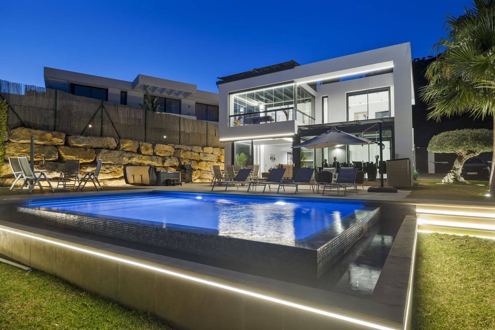 4 sovrum Villa till salu i Mijas med pool garage - 1 799 000 € (Ref: 9647888)