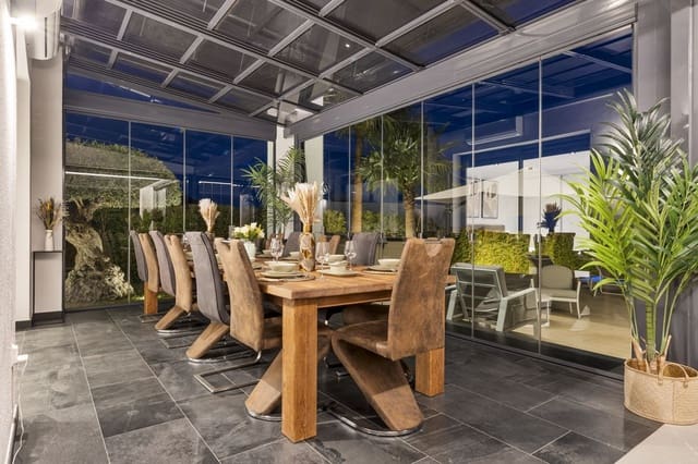 4 sovrum Villa till salu i Mijas med pool garage - 1 799 000 € (Ref: 9647888)