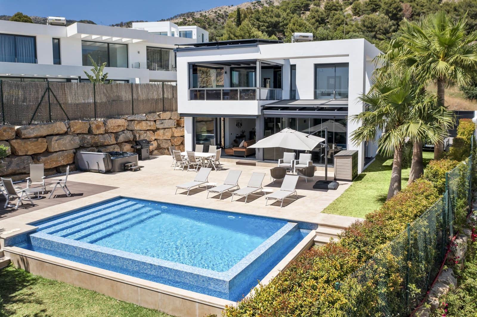 4 sovrum Villa till salu i Mijas med pool garage - 1 799 000 € (Ref: 9647888)