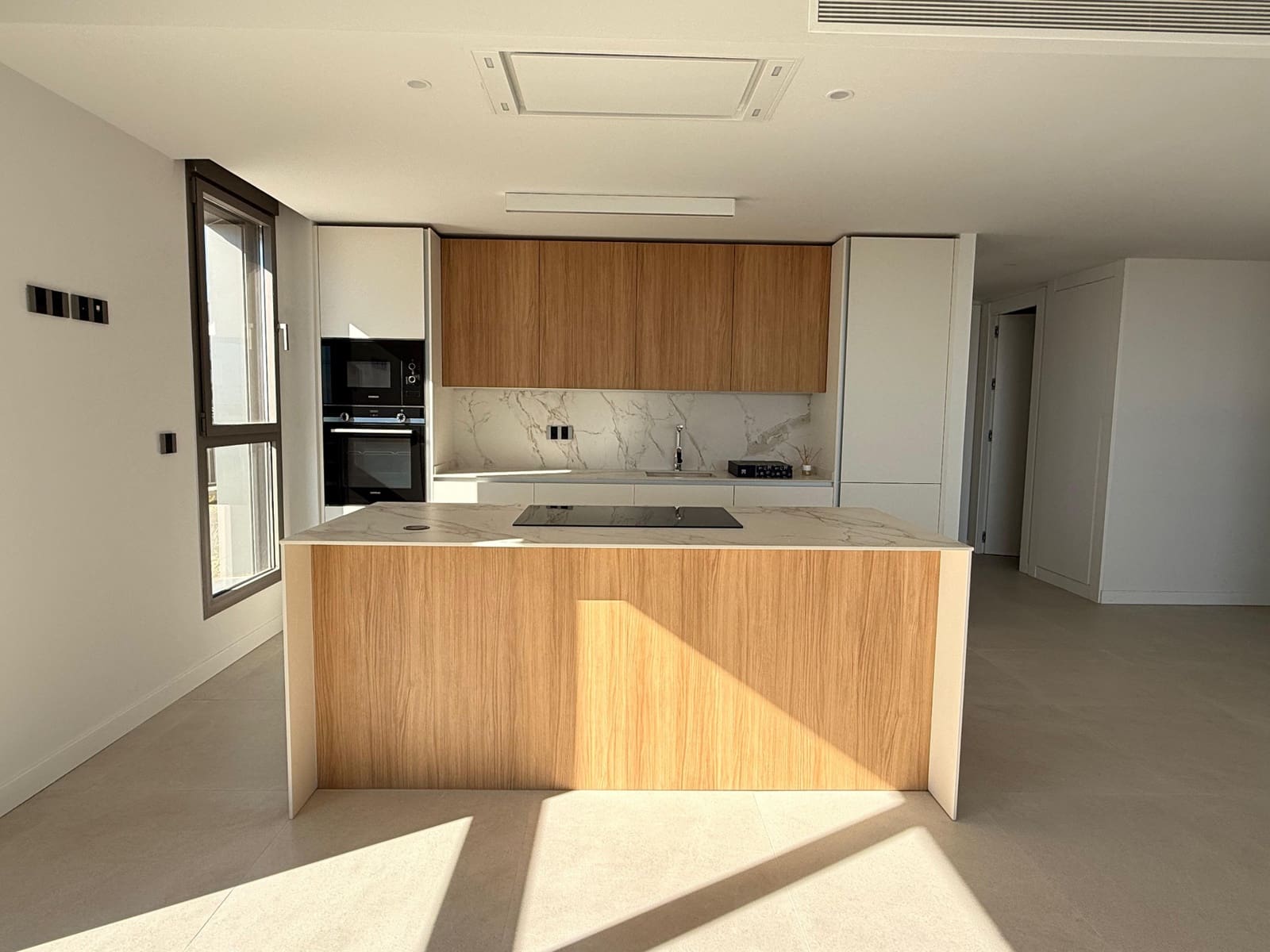 3 soverom Leilighet til salgs i New Golden Mile med svømmebasseng garasje - € 950 000 (Ref: 9647890)