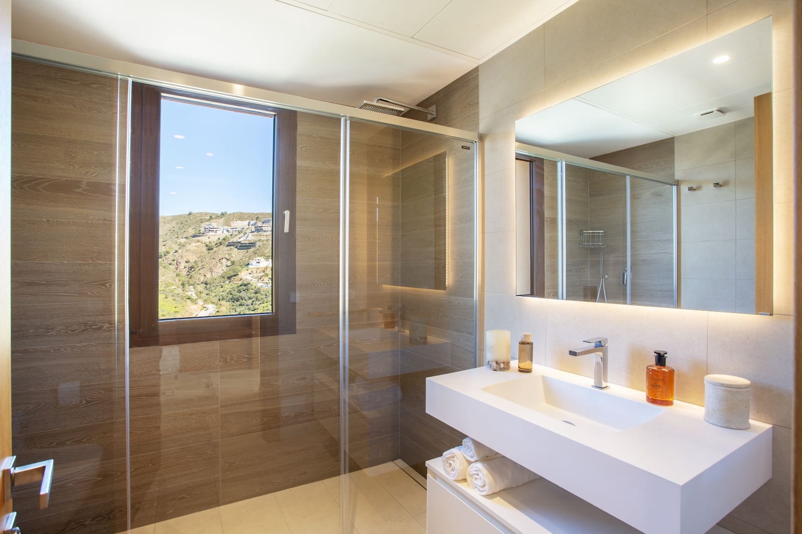 3 soveværelse Penthouse til salg i Benahavis med swimmingpool garage - € 1.595.000 (Ref: 9647891)