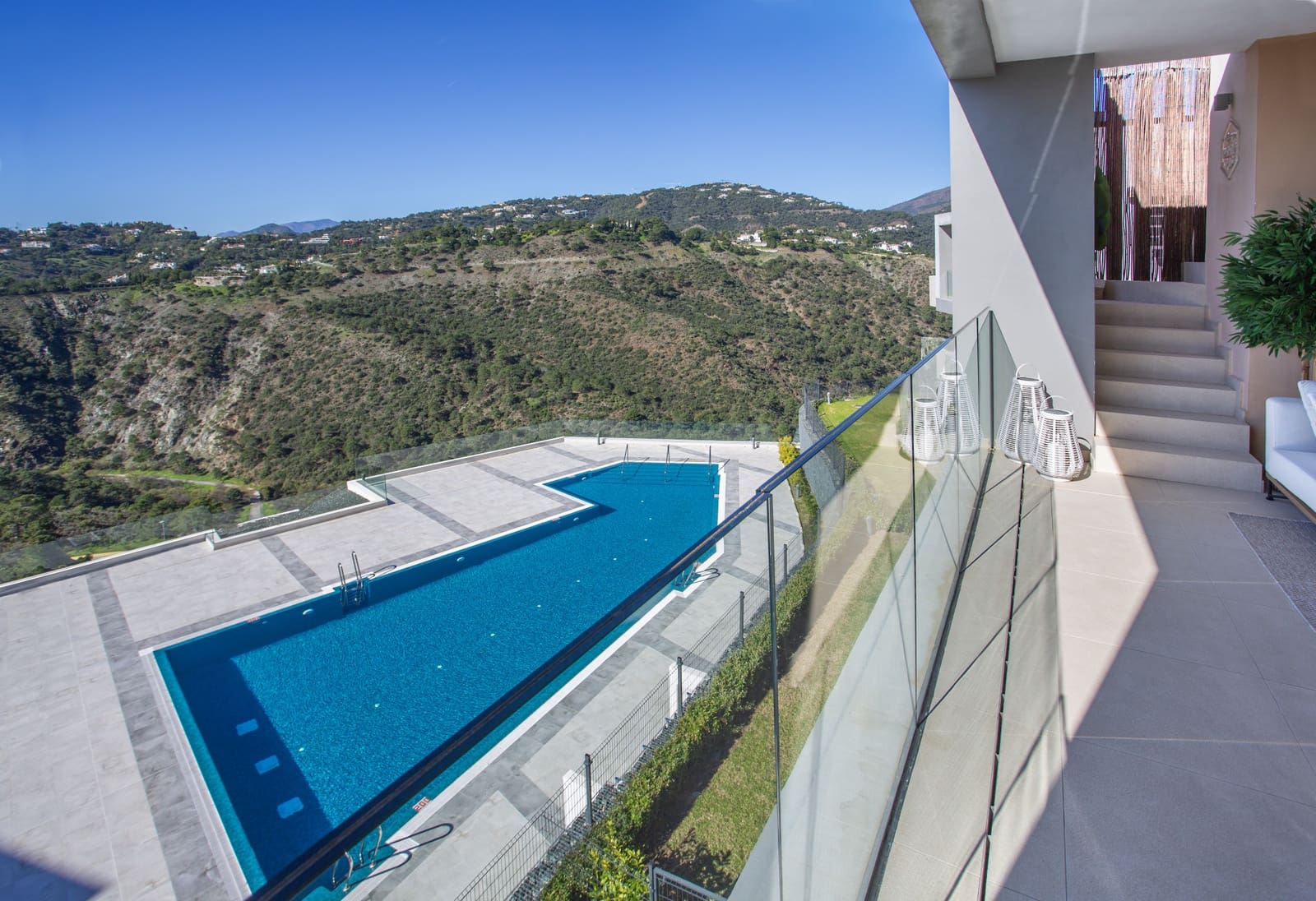 3 soveværelse Penthouse til salg i Benahavis med swimmingpool garage - € 1.595.000 (Ref: 9647891)