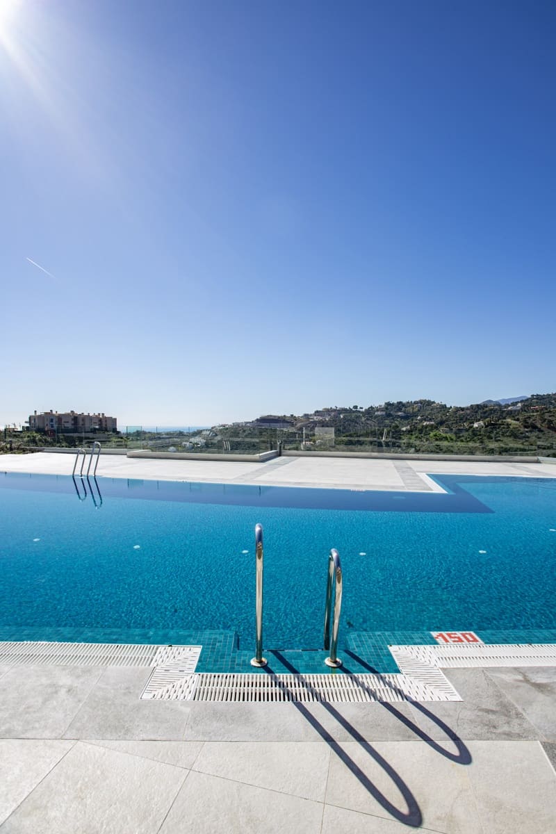 3 bedroom Penthouse for sale in Benahavis with pool garage - € 1,495,000 (Ref: 9647891)