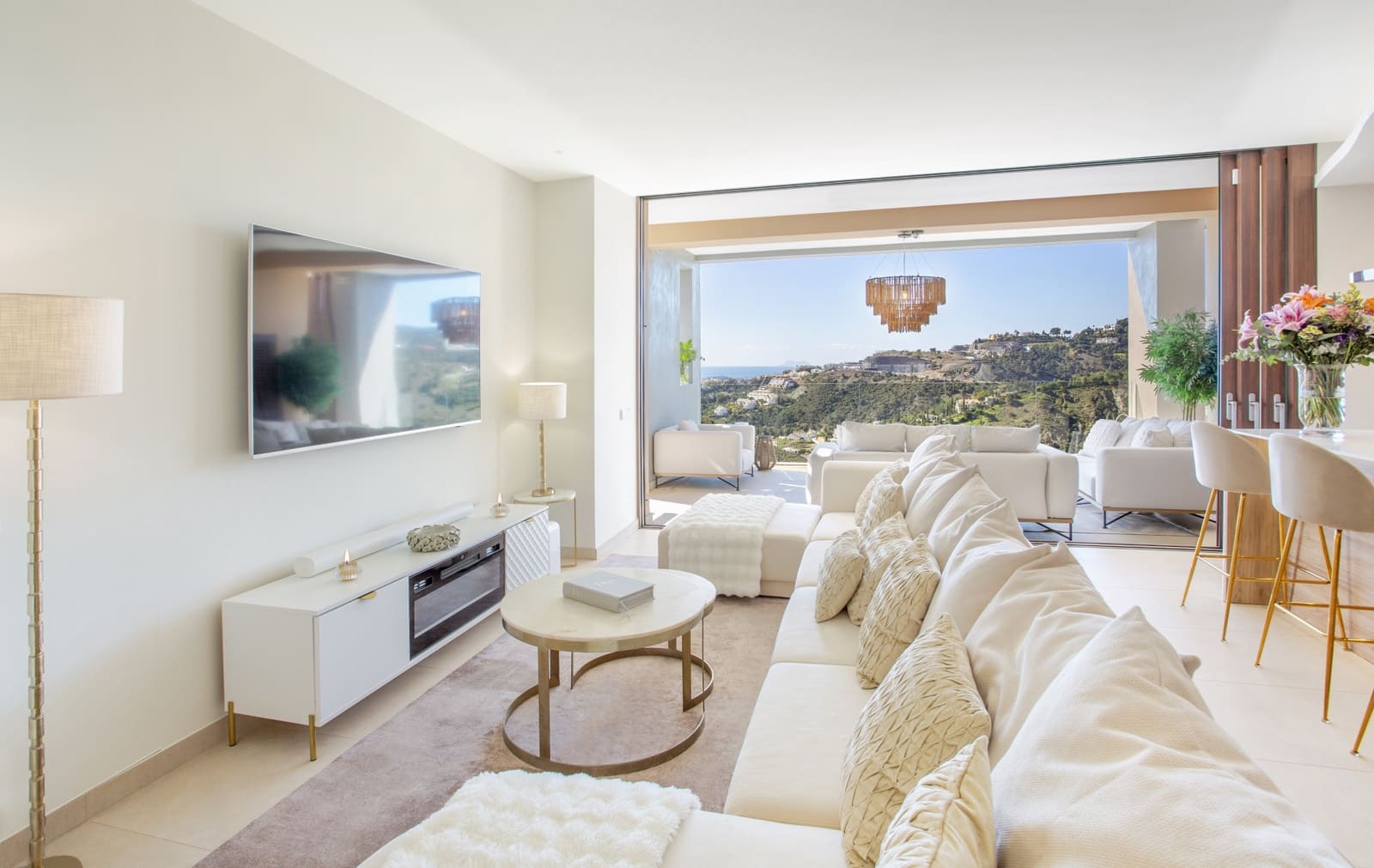3 bedroom Penthouse for sale in Benahavis with pool garage - € 1,495,000 (Ref: 9647891)