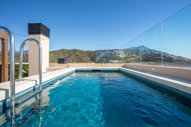 3 chambre Penthouse à vendre à Benahavís avec piscine garage - 1 495 000 € (Ref: 9647891)