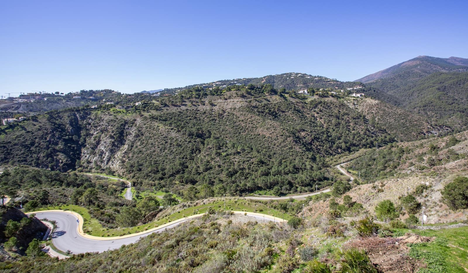 3 bedroom Penthouse for sale in Benahavis with pool garage - € 1,495,000 (Ref: 9647891)
