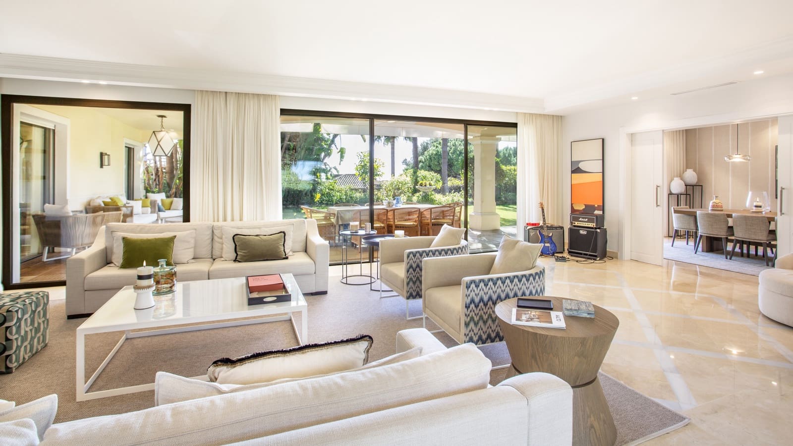 5 makuuhuone Huvila myytävänä paikassa Marbella mukana uima-altaan 
autotalli - 4 700 000 € (Ref: 9647892)