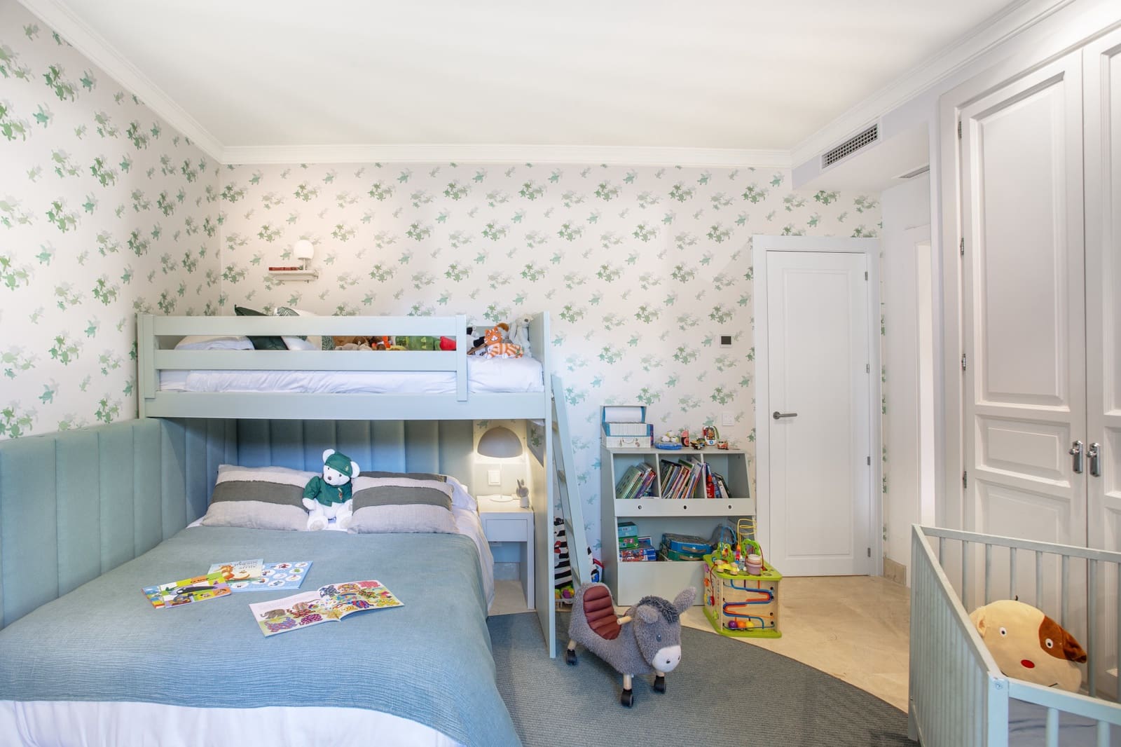 5 makuuhuone Huvila myytävänä paikassa Marbella mukana uima-altaan 
autotalli - 4 700 000 € (Ref: 9647892)